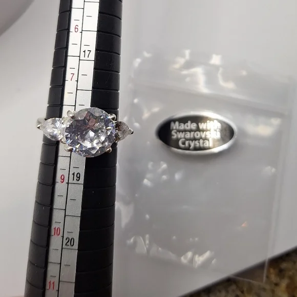Classic Round Clear Crystal Three-Stone RingBridal StyleNew